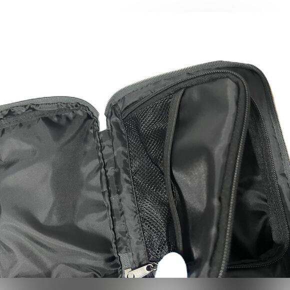 ME‎ Modern Expressions Unisex Khaki Travel Bag - Picture 5 of 6